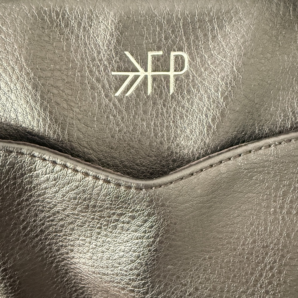 Freshly Picked Black Leather Backpack - Picture 4 of 4